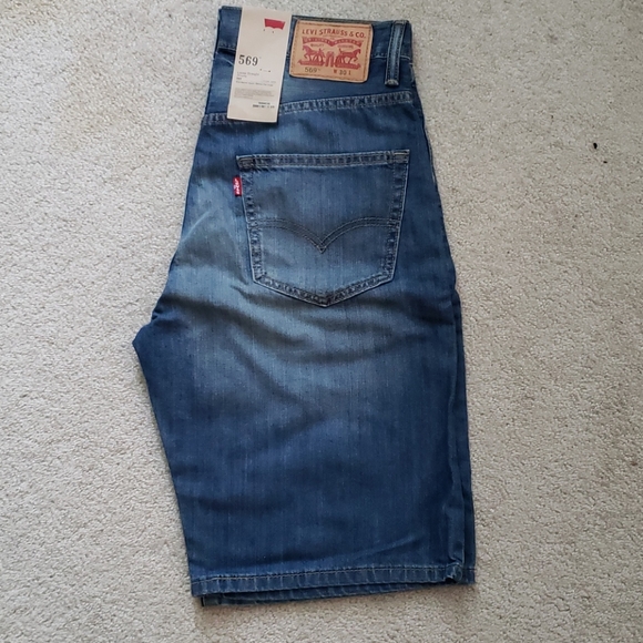 NWT Levi's 569 Blue Denim Jean Shorts - Picture 2 of 4